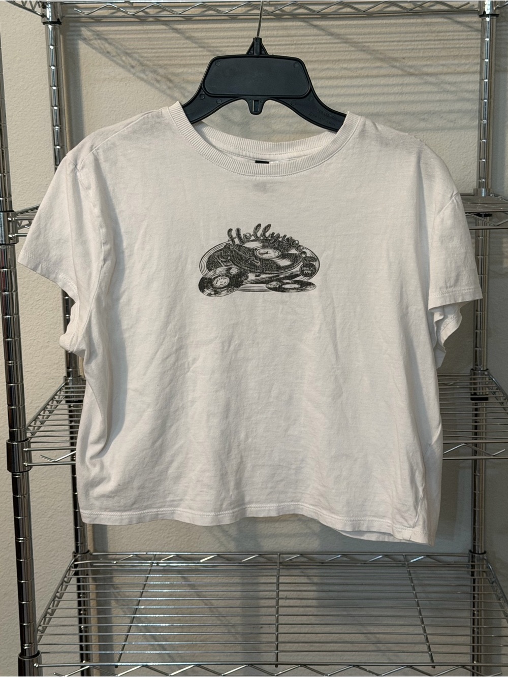 H&M White Short-Sleeve Graphic Tee with Black Illustration